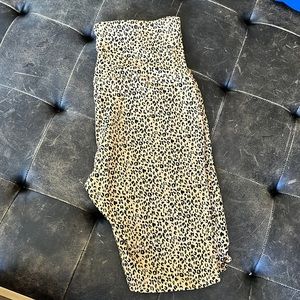 NWOT leopard biker shorts